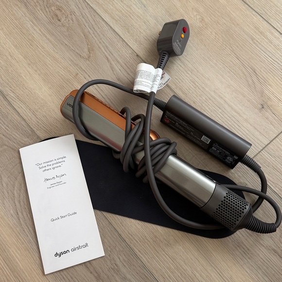 Dyson Airstrait Copper Hair Straightener - Picture 11 of 11